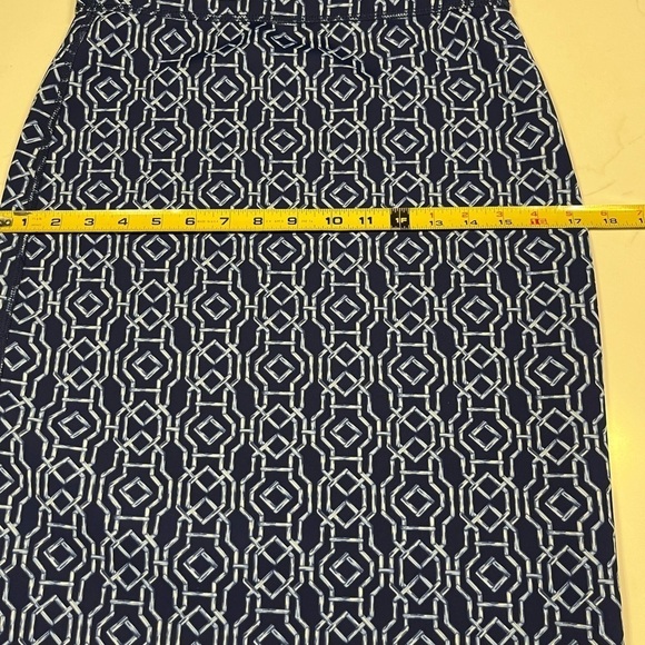 J. McLaughlin Halle Reversible Scuba Blue Queen Palm Rattan Pencil Skirt XS - Picture 9 of 12